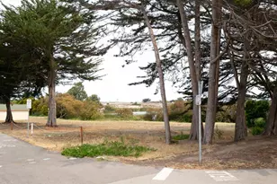 208 Roberts Ave, Seaside, CA 93955 - Photo 7