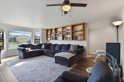 1090 Nez Perce Dr, Hollister, CA 95023 - Photo 3