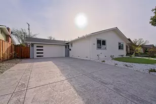 922 Iris Ave, Sunnyvale, CA 94086 - Photo 1