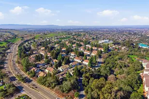 2732 Buena View Ct, San Jose, CA 95121 - Photo 25