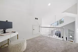 2732 Buena View Ct, San Jose, CA 95121 - Photo 17