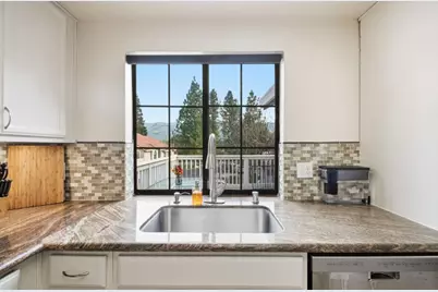 2732 Buena View Ct, San Jose, CA 95121 - Photo 9