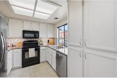 2732 Buena View Ct, San Jose, CA 95121 - Photo 7