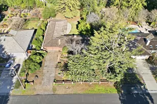 643 Jay St, Los Altos, CA 94022 - Photo 3