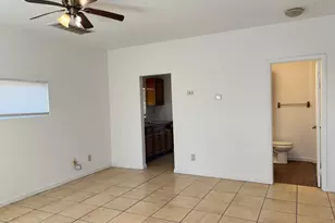 102 Oak St, Modesto, CA 95351 - Photo 3