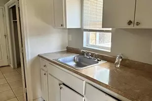 102 Oak St, Modesto, CA 95351 - Photo 15