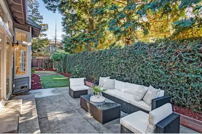 829 Moraga Dr, Mountain View, CA 94041 - Photo 23