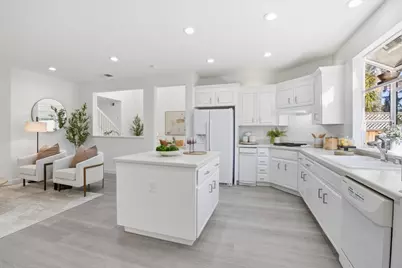 10884 Via Sorrento, Cupertino, CA 95014 - Photo 17