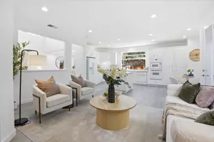 10884 Via Sorrento, Cupertino, CA 95014 - Photo 13