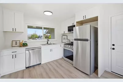 150 Kit Carson Ct, Santa Clara, CA 95050 - Photo 11