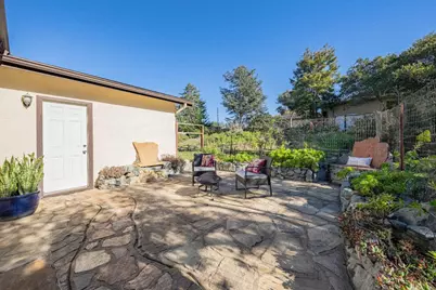 9525 S Century Oak Rd, Salinas, CA 93907 - Photo 13