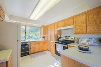 9525 S Century Oak Rd, Salinas, CA 93907 - Photo 17