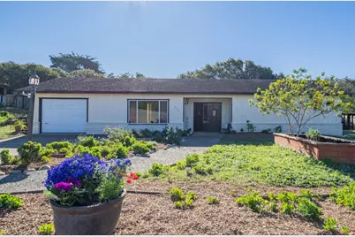 9525 S Century Oak Rd, Salinas, CA 93907 - Photo 1