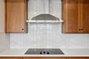 817 Wisteria Ct, San Jose, CA 95117 - Photo 11