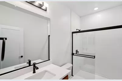 817 Wisteria Ct, San Jose, CA 95117 - Photo 17