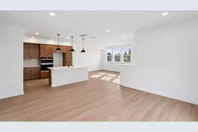 817 Wisteria Ct, San Jose, CA 95117 - Photo 15