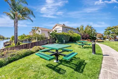 327 Ratto Rd, Alameda, CA 94502 - Photo 41