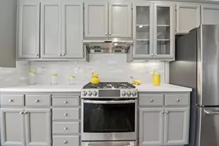 327 Ratto Rd, Alameda, CA 94502 - Photo 11