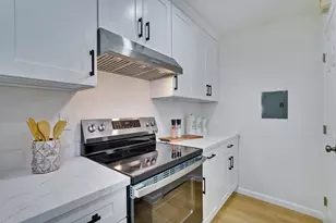 1351 Shawn Dr 2, San Jose, CA 95118 - Photo 17