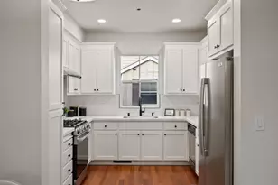 681 Pinnacles Terrace, Sunnyvale, CA 94085 - Photo 15