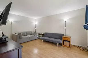 146 Damsen Dr, San Jose, CA 95116 - Photo 5