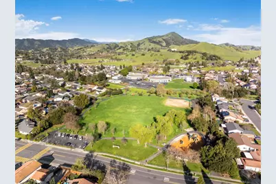 15605 La Mar Dr, Morgan Hill, CA 95037 - Photo 5