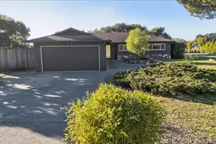 15175 Oak Hills Dr, Salinas, CA 93907 - Photo 5