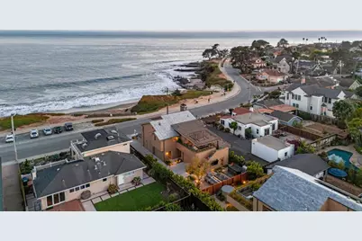 1122 W Cliff Dr, Santa Cruz, CA 95060 - Photo 29