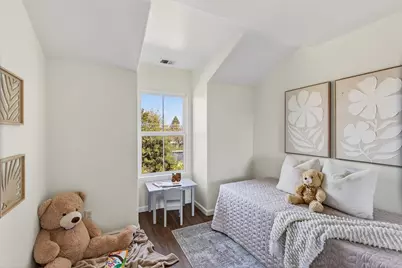 2272 Towne Cir, Mountain View, CA 94040 - Photo 17