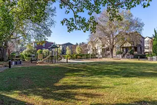 2272 Towne Cir, Mountain View, CA 94040 - Photo 25