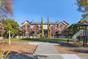 2272 Towne Cir, Mountain View, CA 94040 - Photo 21