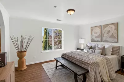 2272 Towne Cir, Mountain View, CA 94040 - Photo 13