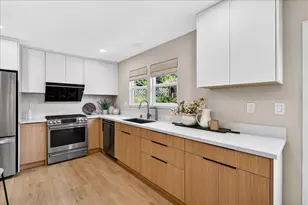 217 Heartwood Ln, Mountain View, CA 94041 - Photo 15