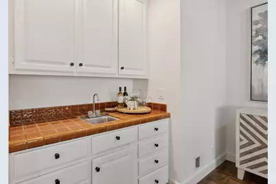 1080 Macadamia Dr, Hillsborough, CA 94010 - Photo 45