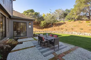 1080 Macadamia Dr, Hillsborough, CA 94010 - Photo 17