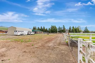 560 Tevis Trail, Hollister, CA 95023 - Photo 63