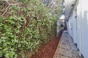 2200 St Francis Dr, Palo Alto, CA 94303 - Photo 97