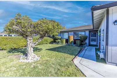 581 Arbour Ln, Hollister, CA 95023 - Photo 3