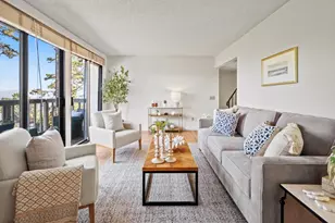 70 Forest Ridge Rd 22, Monterey, CA 93940 - Photo 3