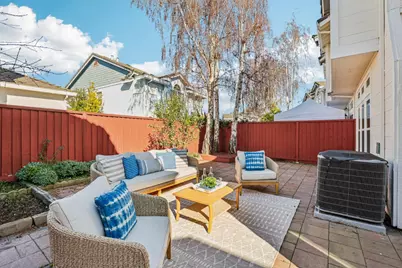 5405 Quebec Cmn, Fremont, CA 94555 - Photo 29