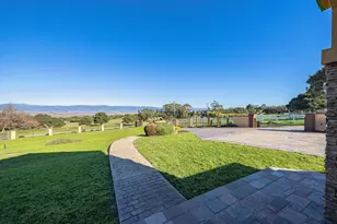 300 Mesa Rd, Salinas, CA 93908 - Photo 11