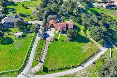 300 Mesa Rd, Salinas, CA 93908 - Photo 5