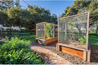 300 Mesa Rd, Salinas, CA 93908 - Photo 59