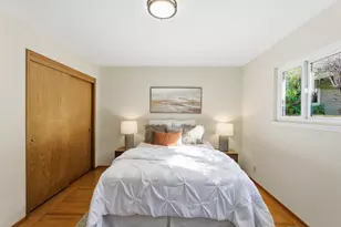 255 E Oakwood Blvd, Redwood City, CA 94061 - Photo 29