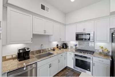 382 Llano De Los Robles Ave 3, San Jose, CA 95136 - Photo 7