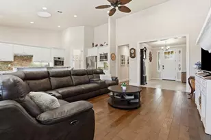 30 Tyler Ct, Hollister, CA 95023 - Photo 9