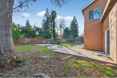 4639 W Saginaw Way, Fresno, CA 93722 - Photo 15