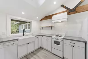 1353 Edgewood Rd, Redwood City, CA 94062 - Photo 57