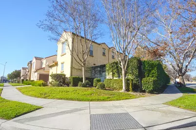2299 Woodset Dr, San Jose, CA 95116 - Photo 41