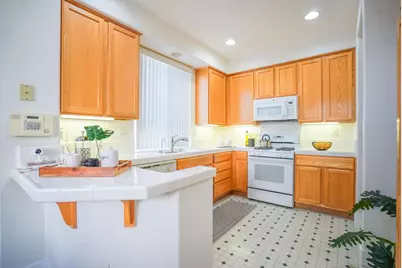 2299 Woodset Dr, San Jose, CA 95116 - Photo 19